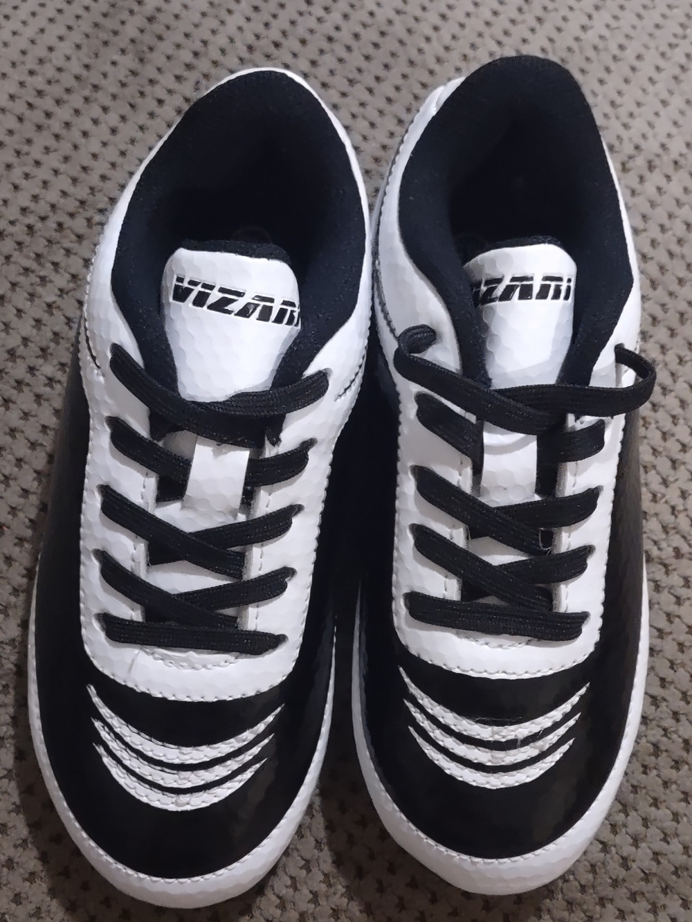 Vizari Soccer Cleats Children Size-US 10.5C Kids Black & White Sports Shoes